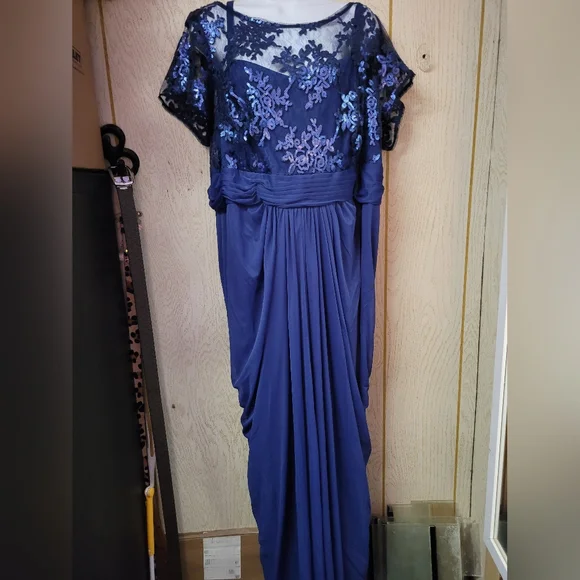 blue floral ruched dress Hope & Ivy Sadie Flutter Sleeve Maxi Dress with Tie Waist